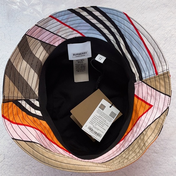 Authentic Burberry Montage print Silk  Bucket Hat - Picture 10 of 16